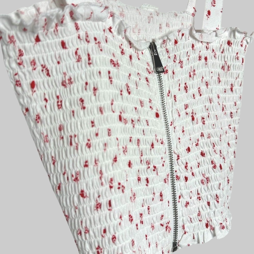 Zipper-Front Ruched Cropped Top - Picture 2 of 2